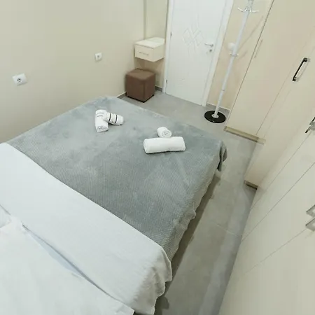 Apartman Koman_lakeview_apartments